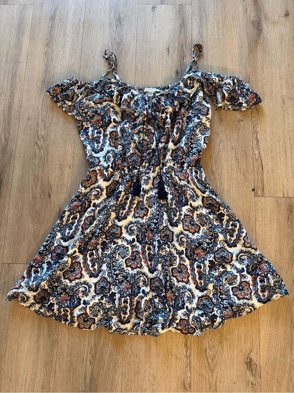 American Eagle Cold-Shoulder Paisley Print Dress in Blue and Cream - Size Medium
